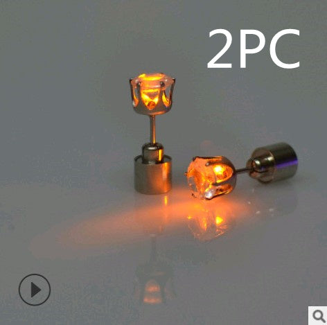 The factory sells Korean version of Haoshi Earrings directly from stock, bar, night club party, tide person led earrings, shining Earrings